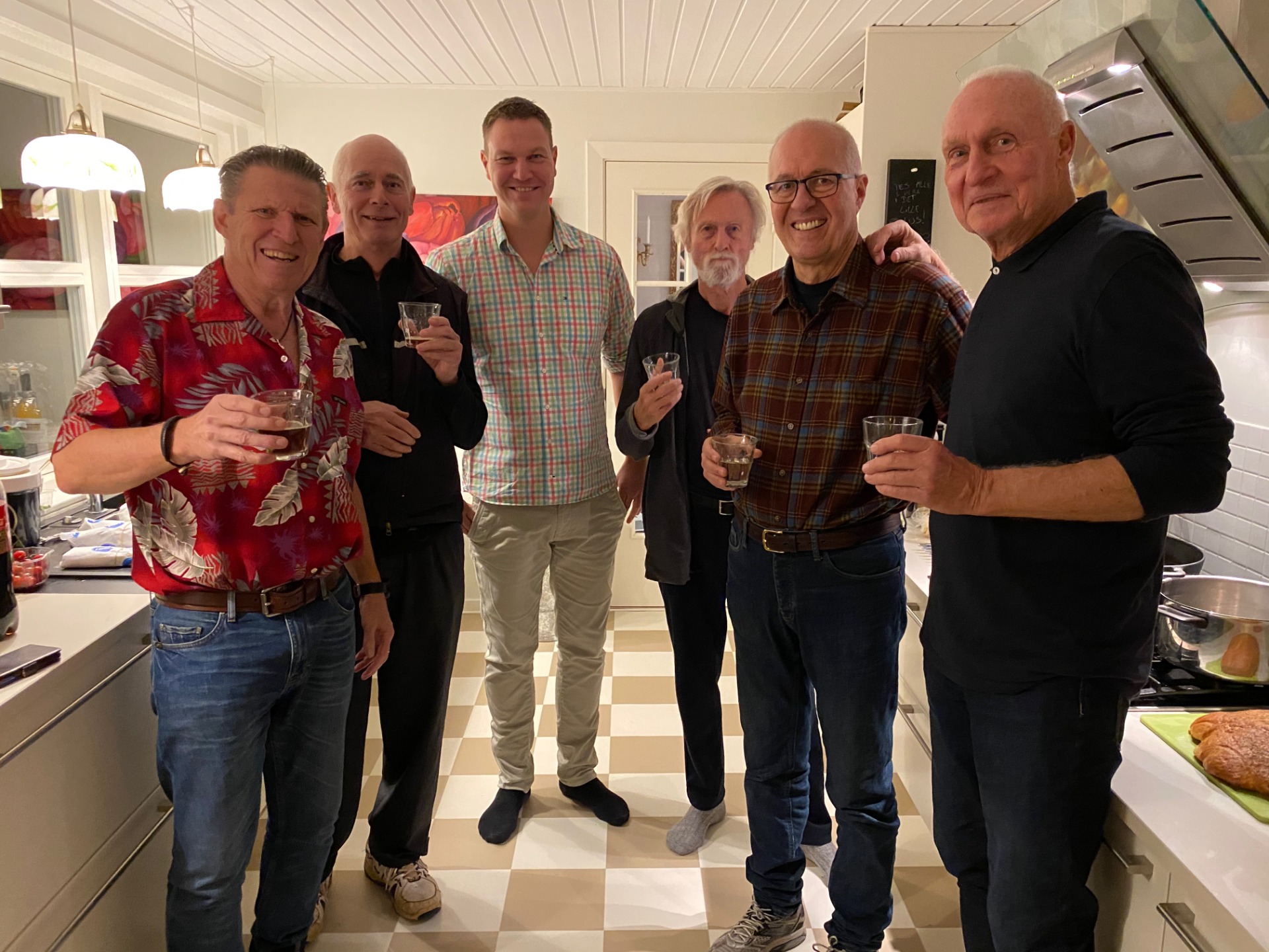 Billede af medlemmerne Dan C, Ole G, Lars Bo, Per S og Jens H julen 2019